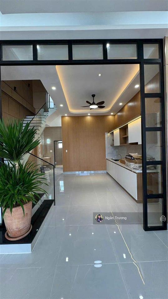 Bán nhà mới xây ngay trung tâm trảng bàng, gần coopmart  kcn thành thành công  giá 680triệu