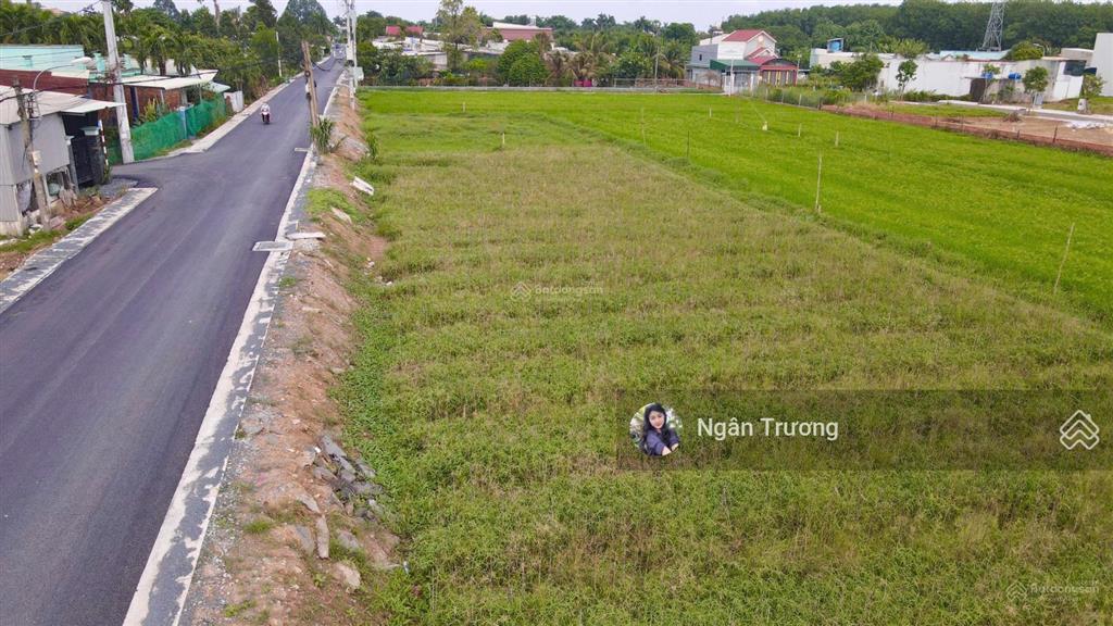 Đất rộng, 10x18,8=188m² có 30m2 thổ cư  cây da  tân phú trung sổ riêng, đường ô tô 1.1 tỷ
