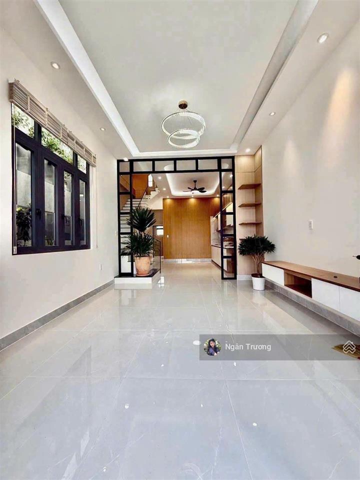 Bán nhà mới xây ngay trung tâm trảng bàng, gần coopmart  kcn thành thành công  giá 680 triệu