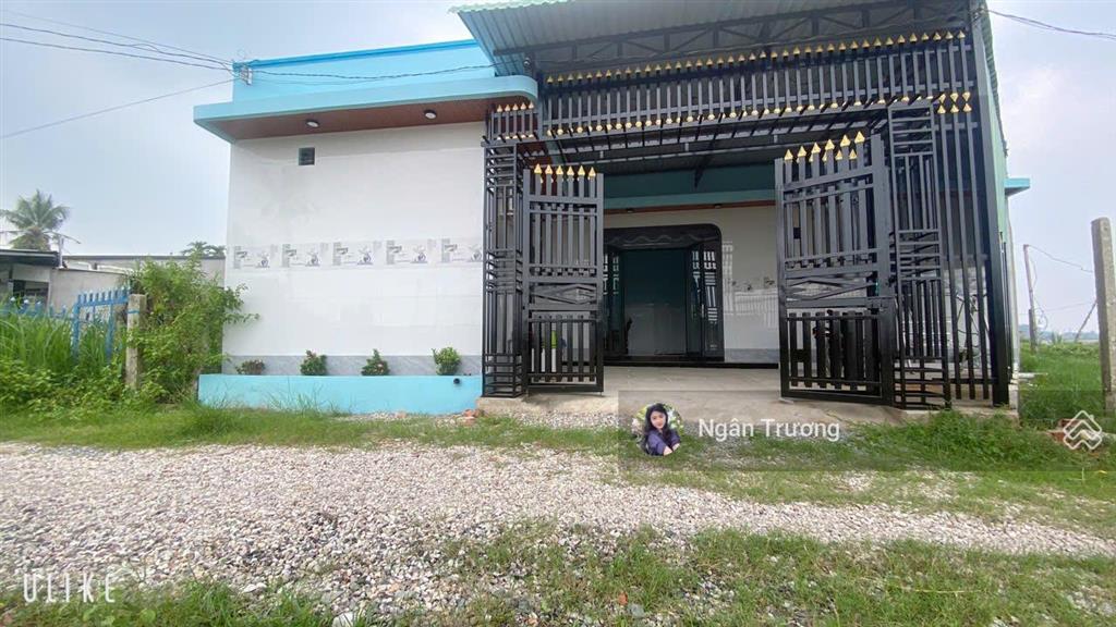Nhà đẹp 800 triệu full nội thất  trung tâm trảng bàng  gần kcn lớn  shr