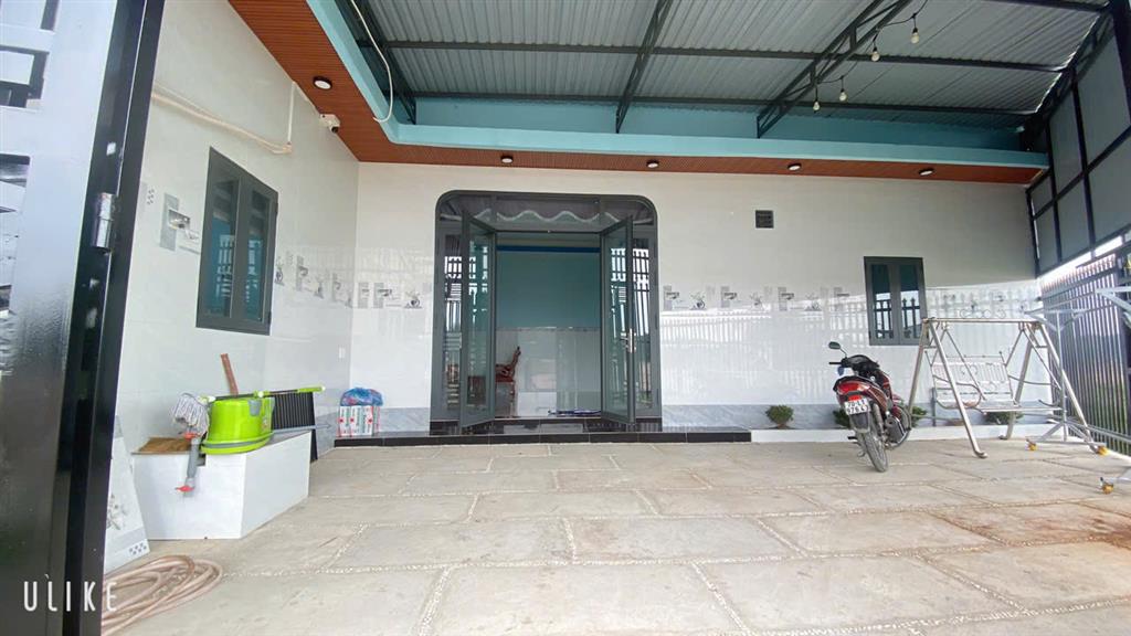 Nhà đẹp 800 triệu full nội thất  trung tâm trảng bàng  gần kcn lớn  shr