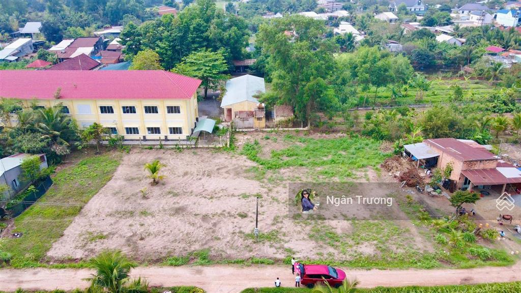Đất nở hậu siêu đẹp ngay cạnh trường học, 201m2, shr, ngay ngã tư an bình, trảng bàng. giá 815tr