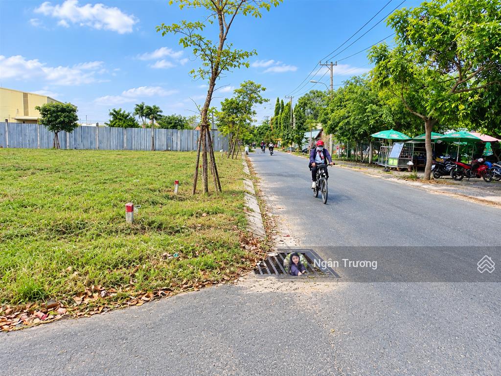 Bán gấp 131m2 mặt tiền đường lớn tân phú trung, củ chi. giá 840 triệu, sổ hồng riêng