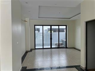 Cho thuê liền kề lô góc the eden rose, 124m2 4 tầng, mặt tiền 21m, gần công viên chu văn an