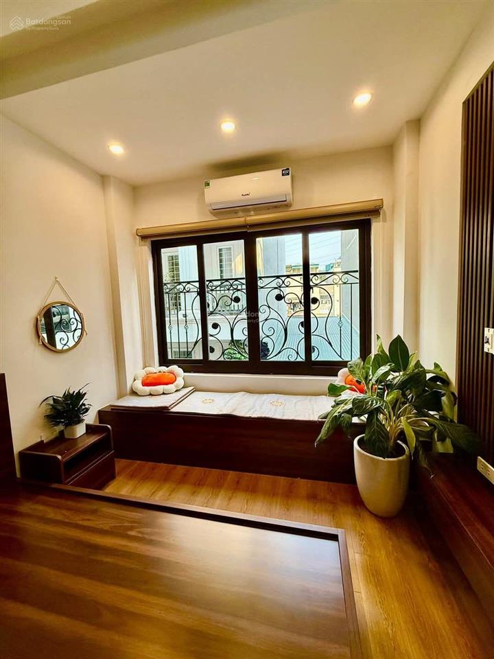 Hót  37m hoàng mai, oto đỗ cửa, full nội thất 5 tầng, ngõ nông, rộng.khu dân cư sầm uất. sổ đỏ đẹp