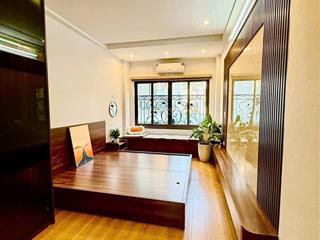 Chủ ngộp bank bán gấp 37m hoàng mai full nội thất,oto đỗ cửa, sổ đỏ đẹp. giá tốt thương lượng