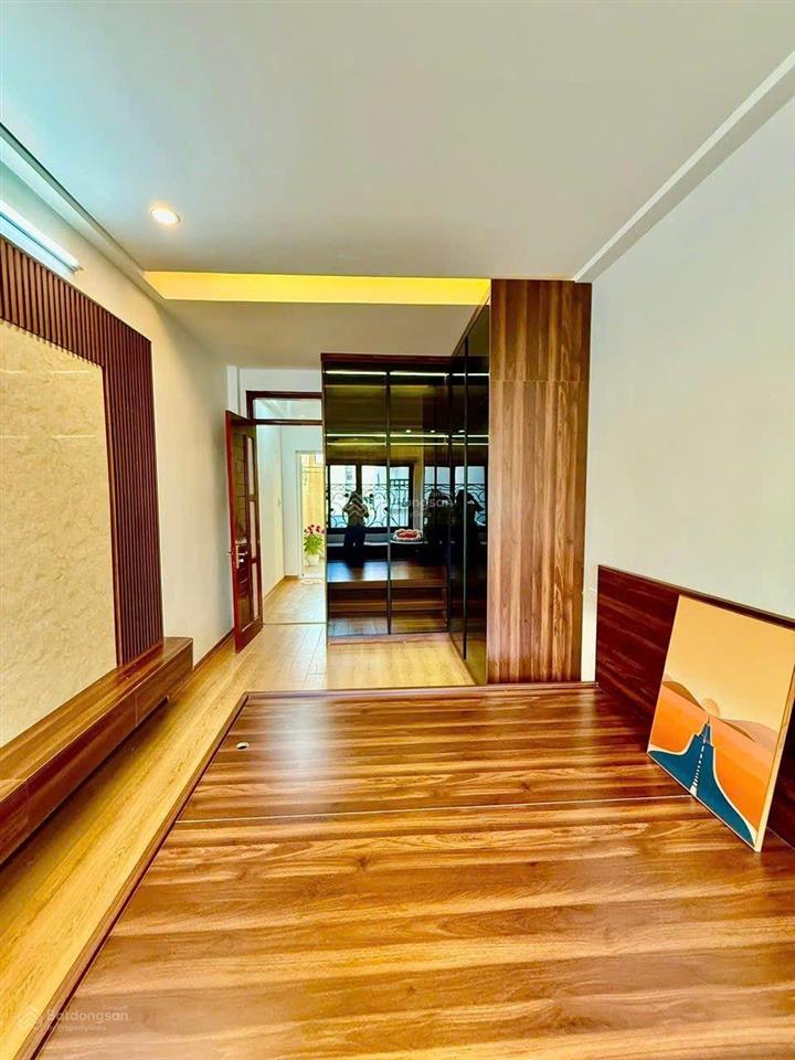 Giá nào cũng bán 37m hoang mai, oto đỗ cửa, full nội thất, sổ đỏ đẹp! giá tốt thương lượng sâu