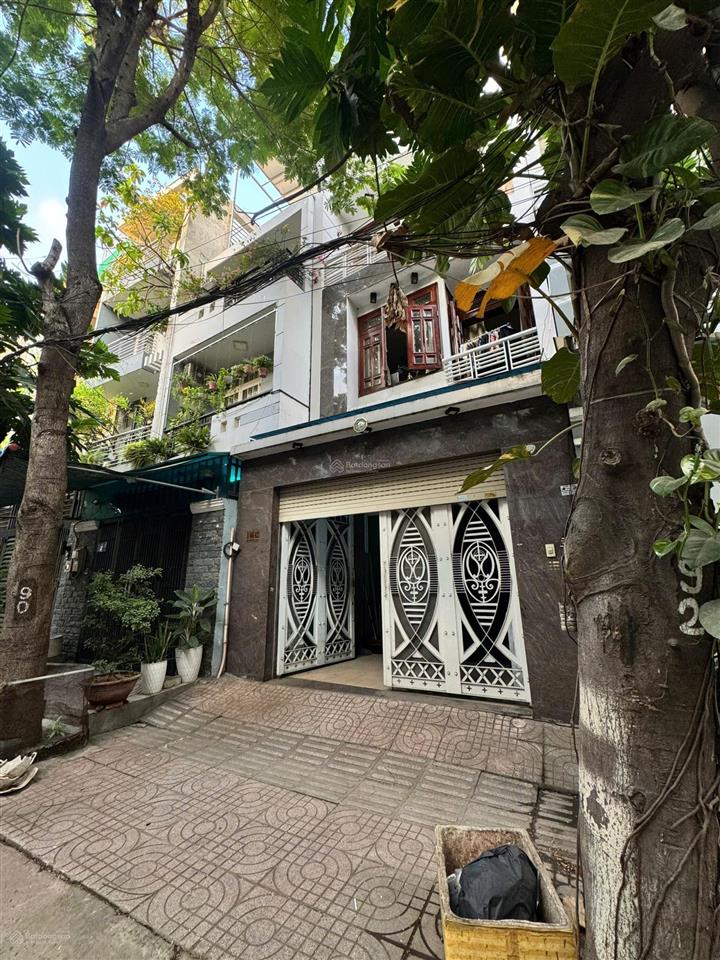 Siêu phẩm dòng tiền ngay cổng đh văn lang thu nhập 300 trieu/1 năm 12ty mặt tiền đặng thùy trâm.