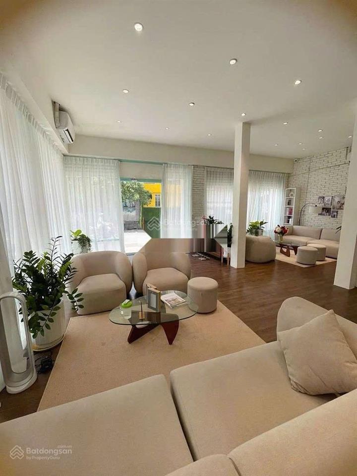 Sở hữu nhà phố quận 1 tâm điểm văn hóa & tiện ích siêu phẩm giữ tiền ngang gần 5m hiếm có