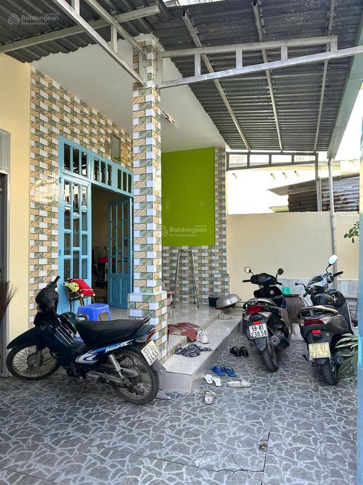 Cần bán nhà, giá tốt phù hợp đầu tư sinh lời tại bình trưng đông, quận 2, dt 95m2