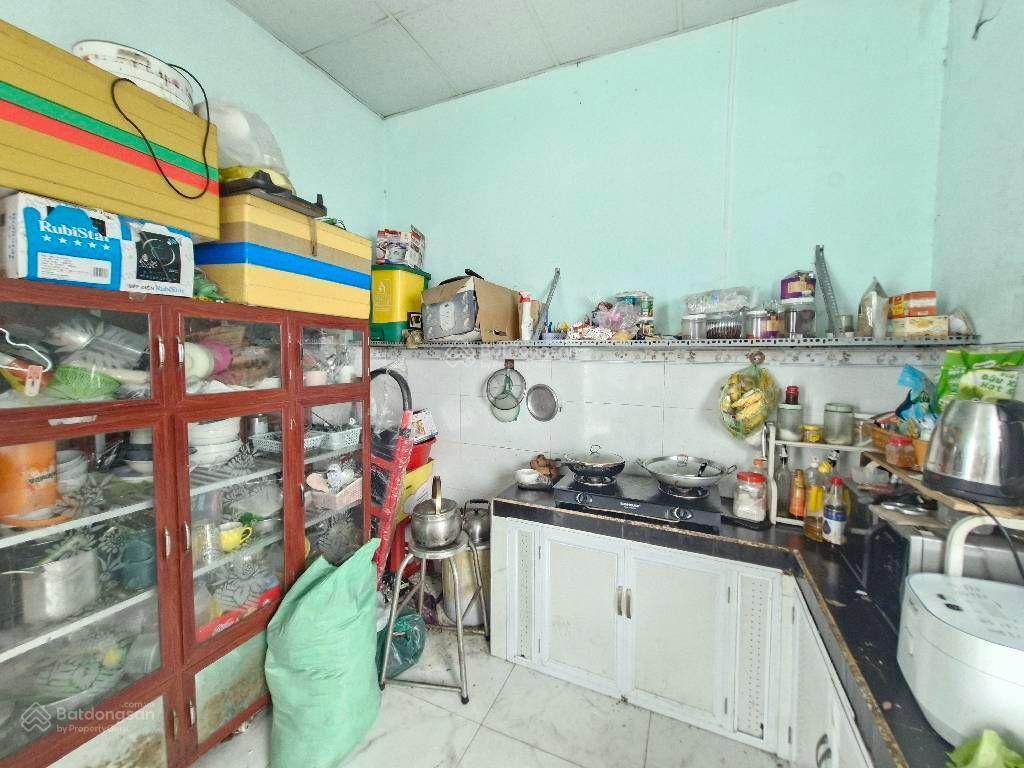 Mặt tiền thông tân phú q9, ngang 6m, giá 9 tỷ.