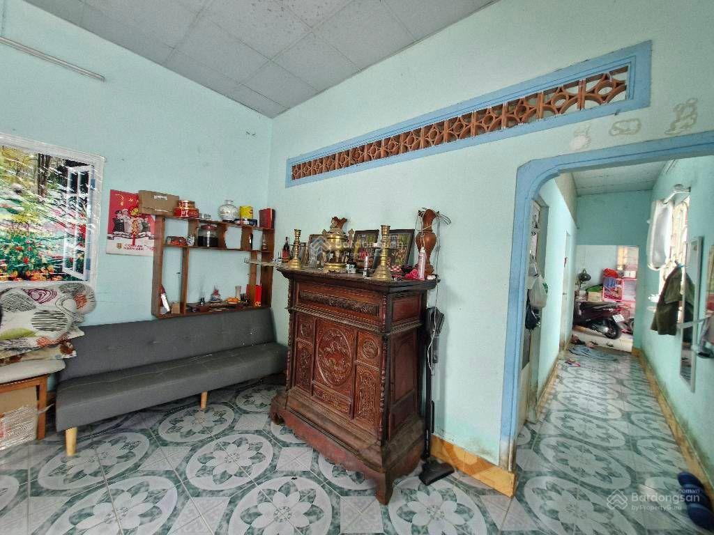 Mặt tiền thông tân phú q9, ngang 6m, giá 9 tỷ.