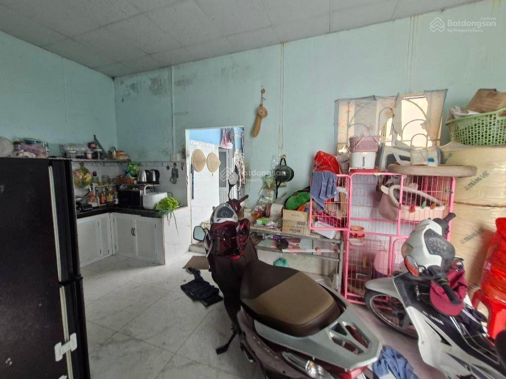 Mặt tiền thông tân phú q9, ngang 6m, giá 9 tỷ.