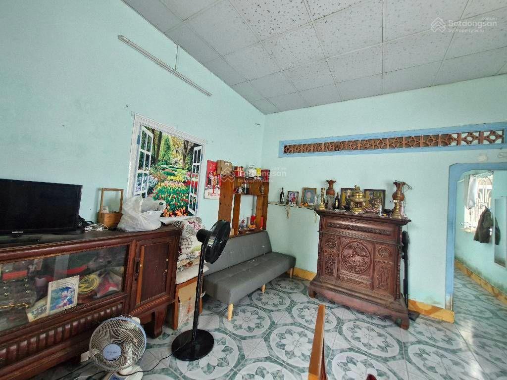 Mặt tiền thông tân phú q9, ngang 6m, giá 9 tỷ.