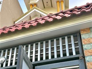  nhà đẹp 3 tầng mặt tiền đường 10m gần suối tiên, q9  vị trí cực đẹp gần metro suối tiên