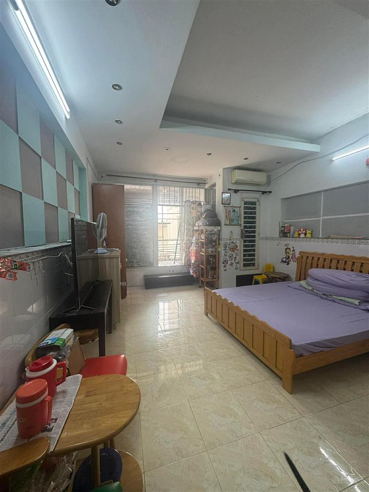 Nhà riêng một đời chủ dt 95m2 giá cực chất tại âu dương lân, p 2, q8, tp.hcm chỉ 9,69 tỷ