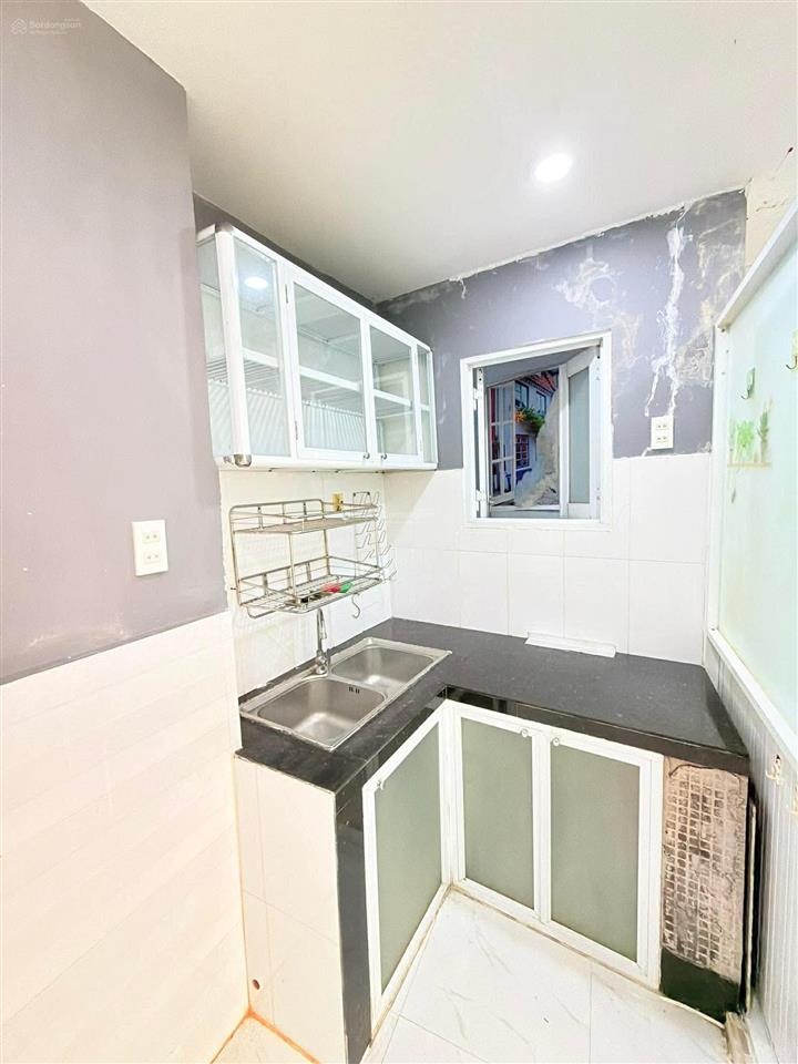 Bán nr 2pn, 2wc tại hoàng diệu, p10, q. phú nhuận, 4,29 tỷ, 35m2 siêu hot chính chủ