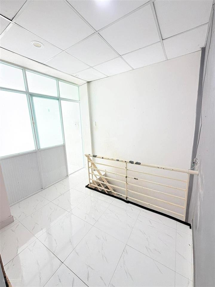 Bán nr 2pn, 2wc tại hoàng diệu, p10, q. phú nhuận, 4,29 tỷ, 35m2 siêu hot chính chủ