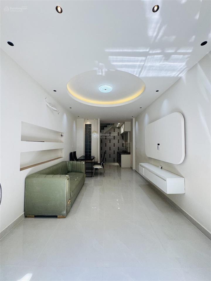 Bán nhà nguyễn đình chiểu, 8,9 tỷ, 3 tầng, 32m2, 2pn, 3wc, giá cực chất