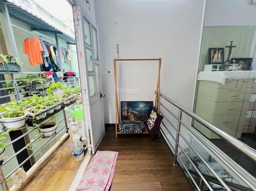 Bán nhà riêng tại cách mạng tháng tám, 3,9 tỷ, 29 m2, 2pn, 2wc