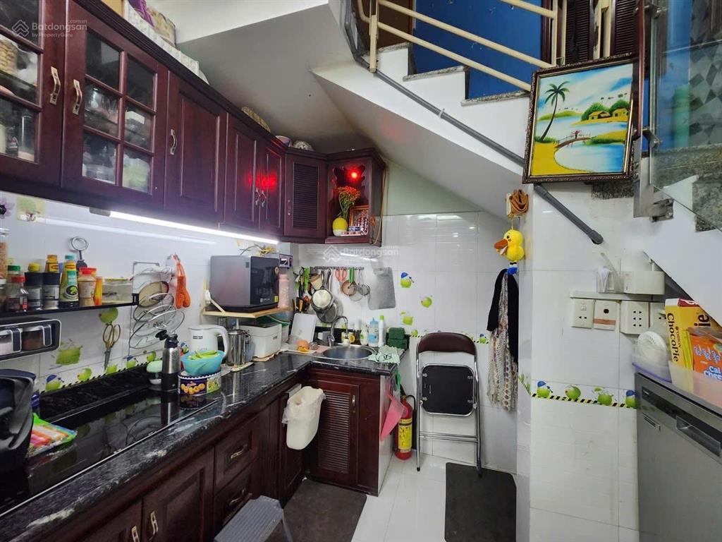 Bán gấp nhà riêng 5 tầng ,dt 23,3m2, giá 5,99 tỷ tại vườn chuối, p 4, q3, tp.hcm
