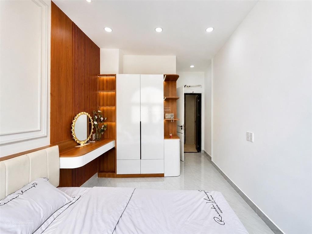 Bán gấp nhà riêng 21 m2, 5,9 tỷ tại huỳnh văn bánh, phú nhuận, hồ chí minh