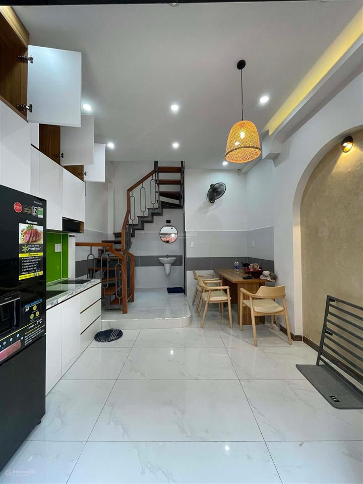 Bán nhà mới cực hiếm tại nguyễn tri phương, q10, 3 tầng kiên cố, ngang 3,6m, giá chỉ 4,6 tỷ