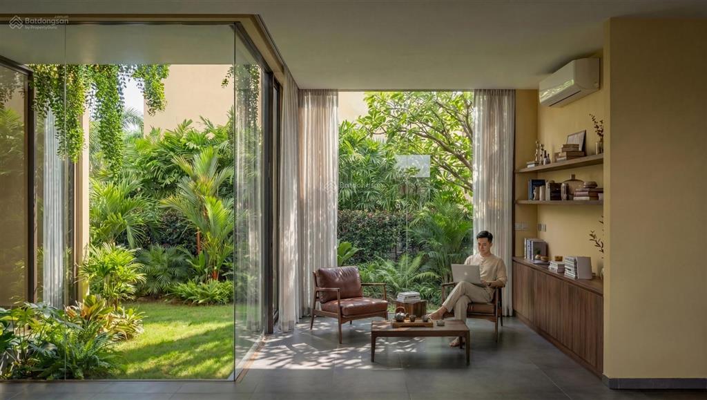 Bán villa hội an 3 tầng, 4pn  5wc, cách phố cổ chỉ vài phút di chuyển