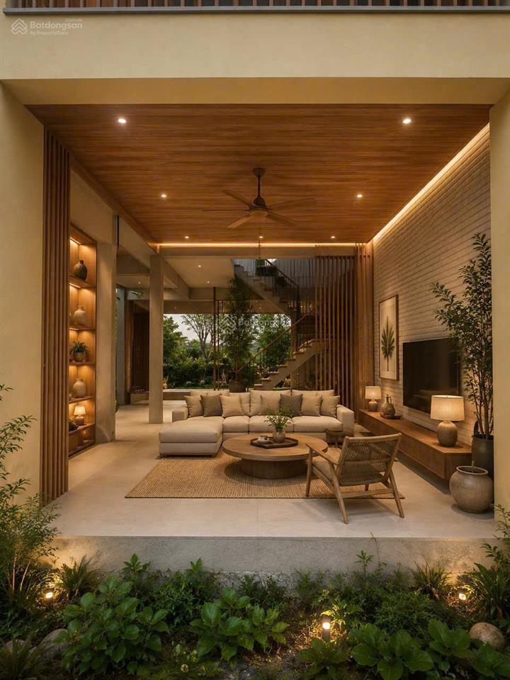 Bán villa hội an 3 tầng, 4pn  5wc, cách phố cổ chỉ vài phút di chuyển
