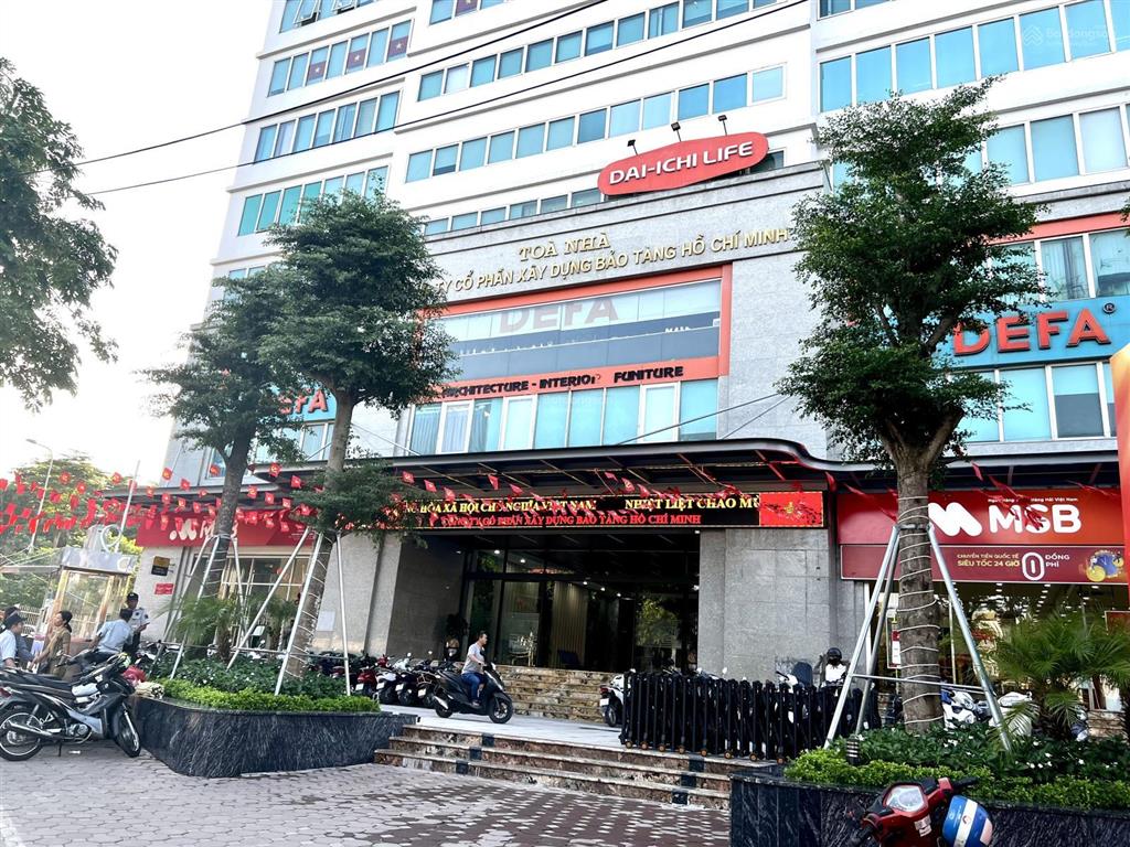 Cho thuê nhà mặt phố tại thuỵ khuê, 340m2. giá tốt