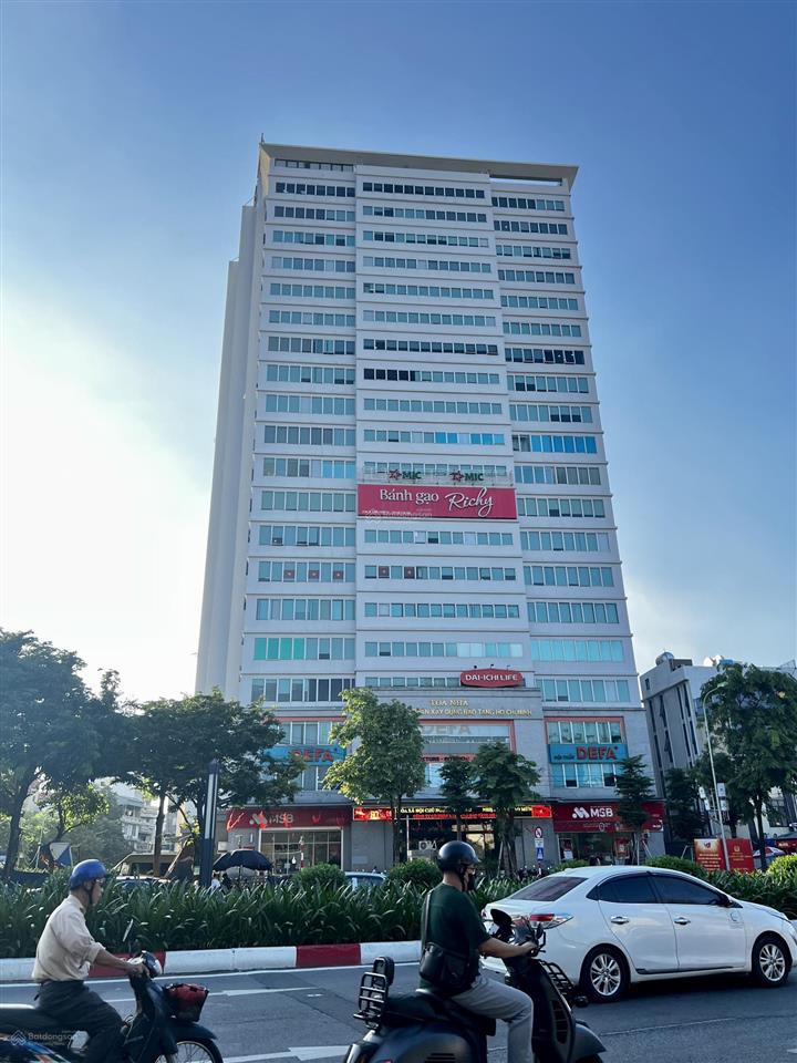 Cho thuê nhà mặt phố tại thuỵ khuê, 340m2. giá tốt