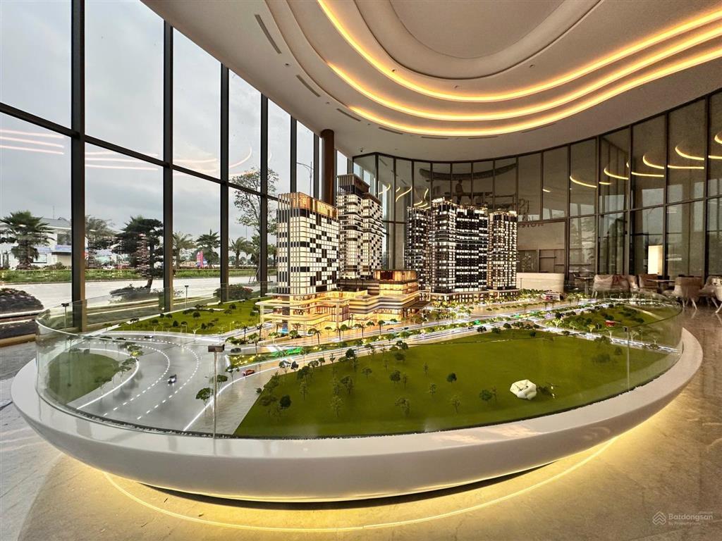 Cắt lỗ 300tr  royal mansion ngã 6 bắc giang
