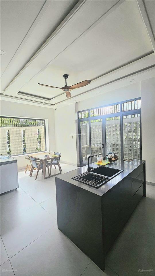 Bt góc 2mt đường 3158b phường 7 q8, dt 9x16m view cv