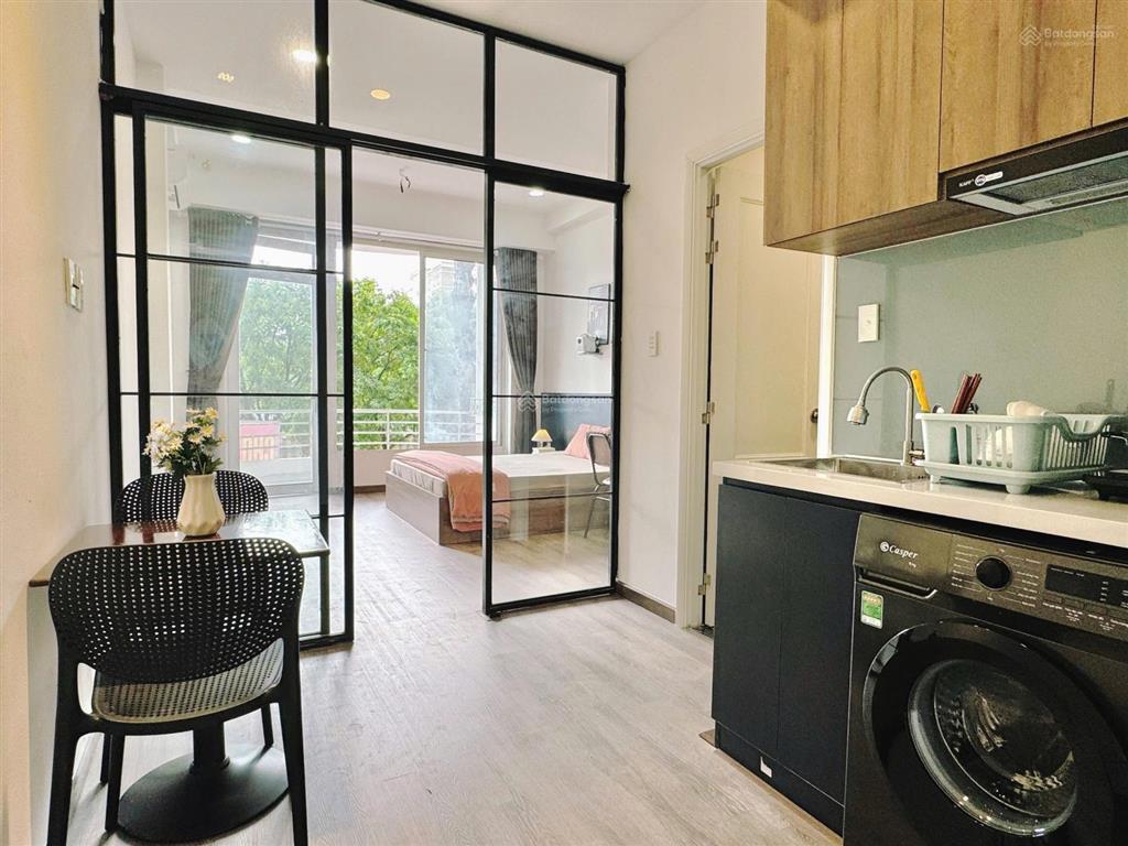 Căn hộ cc mini dạng 1pn ban công nằm ngay bờ kè hoàng sa gần thảo cầm viên giá chỉ 10 triệu