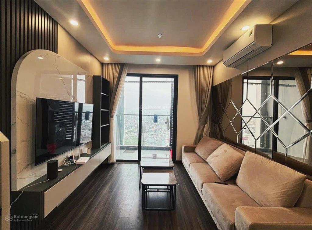 Hoàng huy commerce  full đồ  xinh xắn