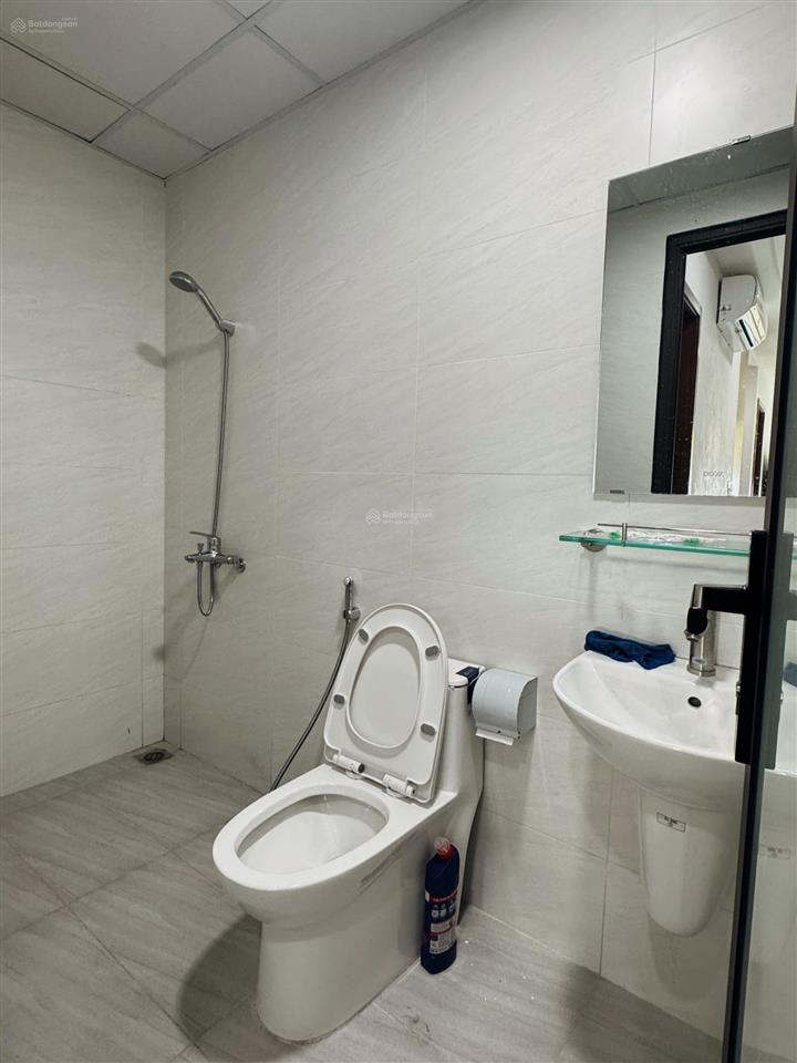 Cần cho thuê căn chung cư  2 ngủ  full đồ  trung tâm thành phố  39 lương khánh thiện .