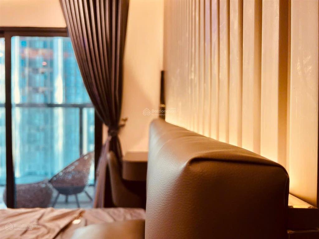 |studio  full đồ  diamond crown |