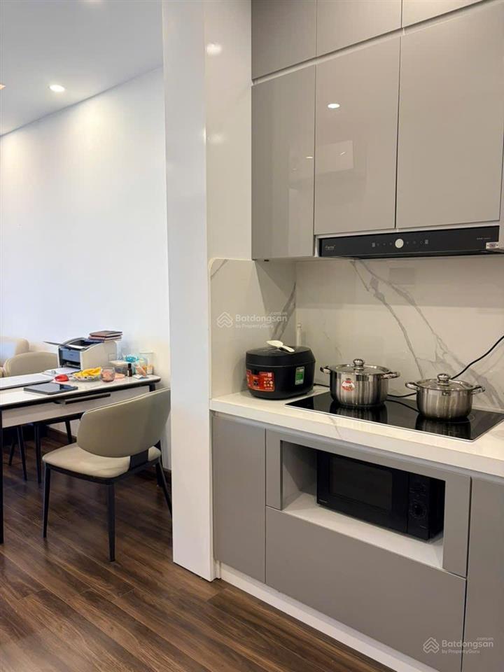 | 2 ngủ  2 wc  full đồ  hoàng huy commerce  view đẹp |