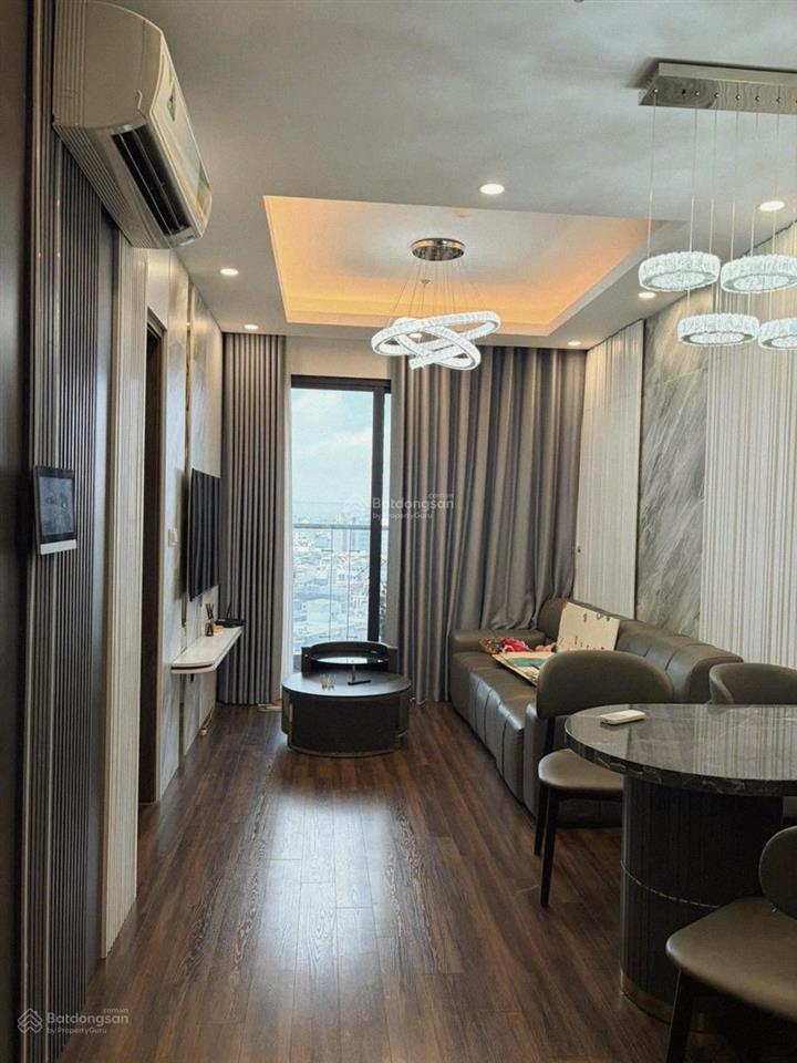 | 2 ngủ  hoàng huy commerce  view ngoài |
