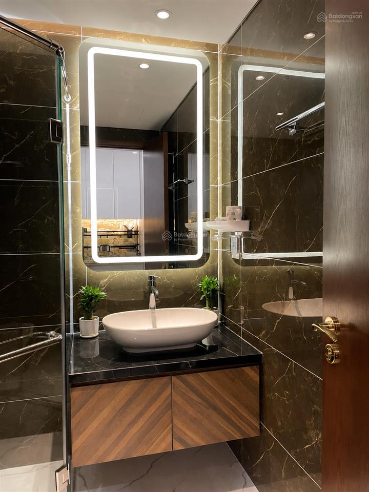 Studio  full đồ  diamond crown hải phòng