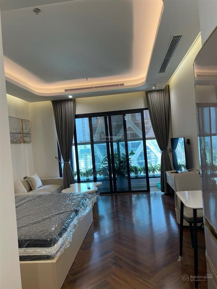 Studio  full đồ  diamond crown hải phòng