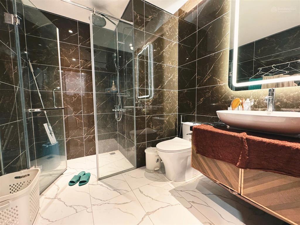 1.5 ngủ  diamond crown  full đồ  56m2  nội thất đẹp  phù hợp 12 người