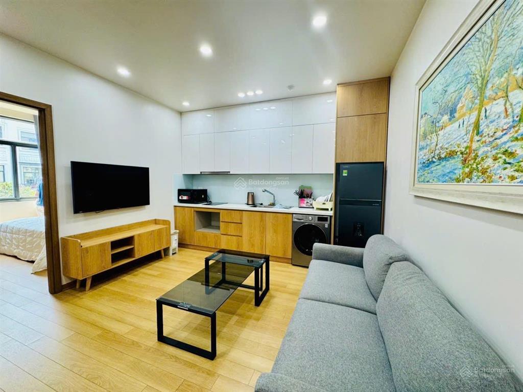 1 ngủ khép kín  full đồ  vinhome marina