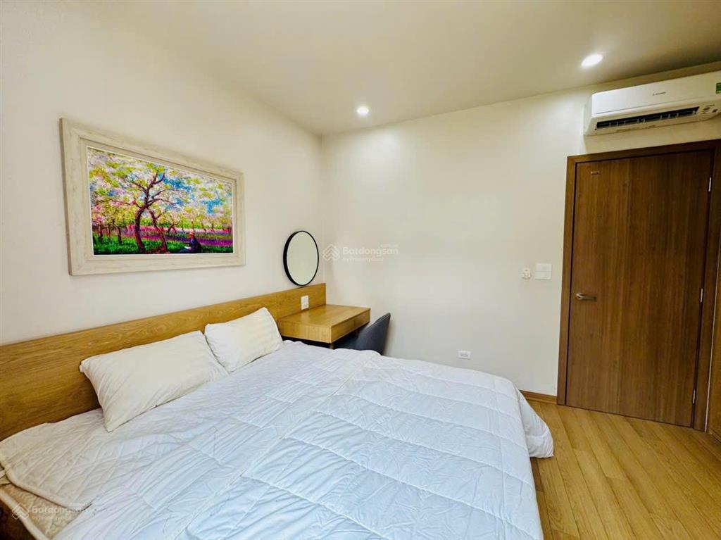 1 ngủ khép kín  full đồ  vinhome marina