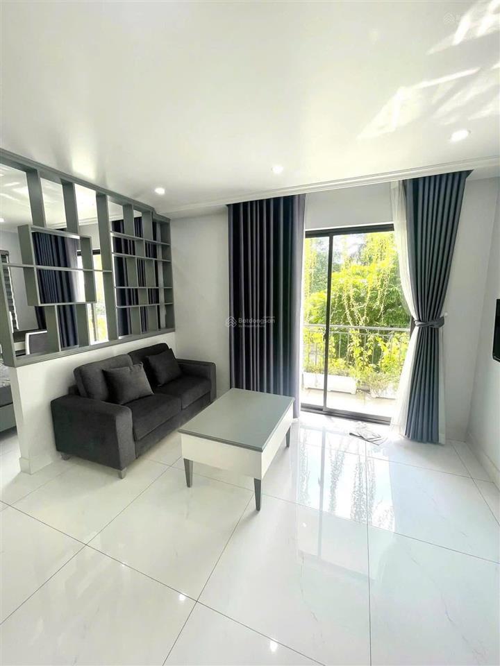 Studio  full đồ  lê hồng phong
