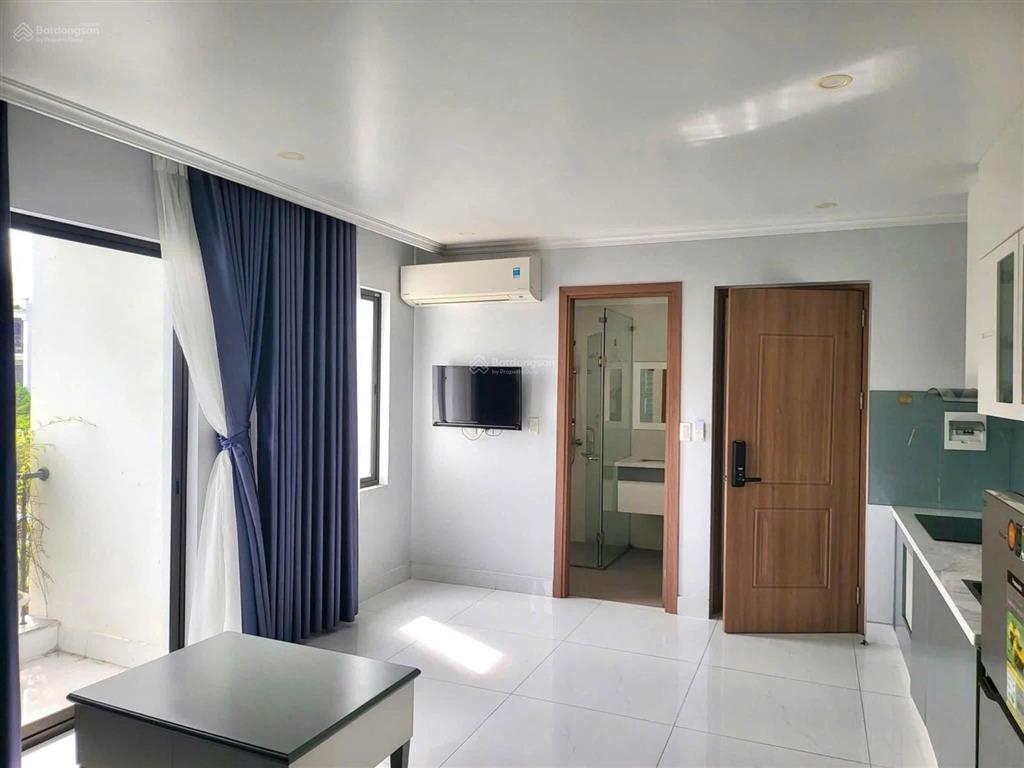 Studio  full đồ  lê hồng phong