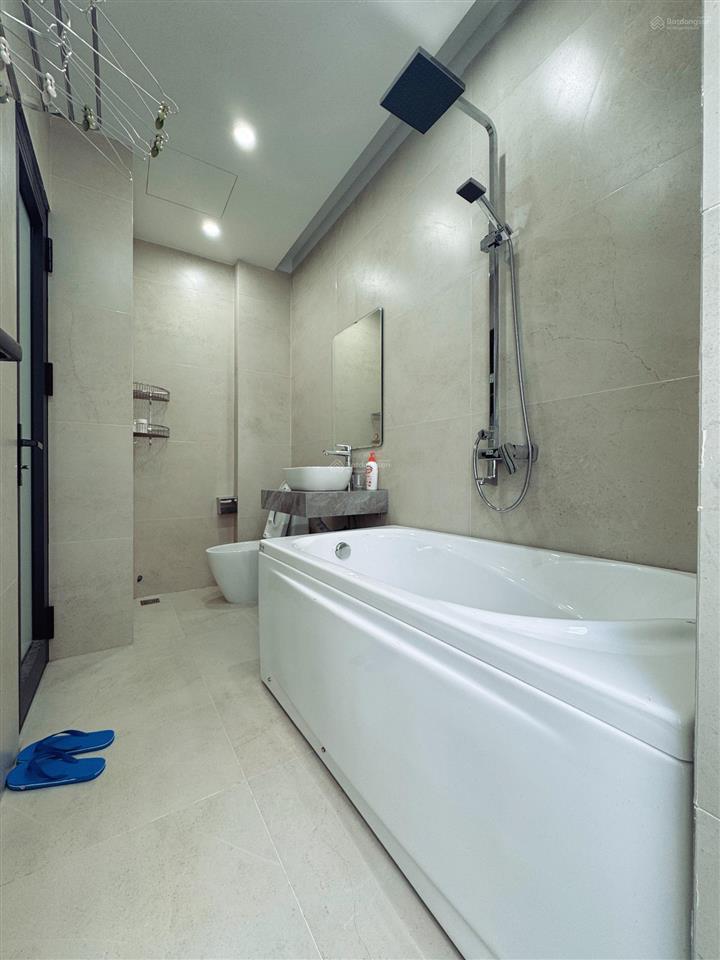 Vinhome marina  full đồ  ban công  riêng tư