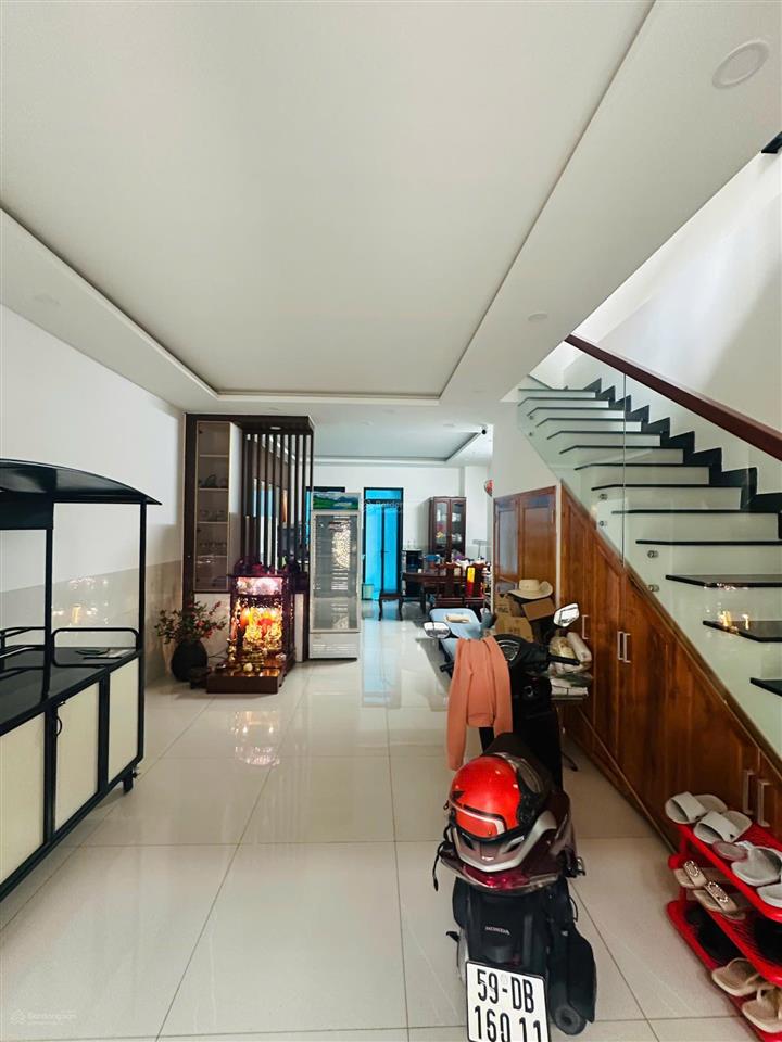 Siêu phẩm 4 tầng  5pn  hẻm nhựa 6m  gò dầu  tân phú  60m2  ngang 5m  giá 11 tỷ tl