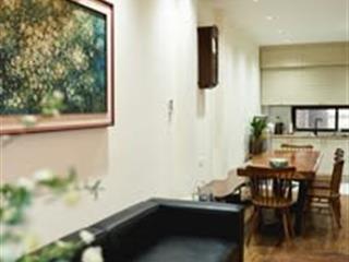 Bán nhà kim ngưuhai bà trưng, 42m 5 tầng full nội thất thang máy, mới tinh, trung tâm, ở sướng