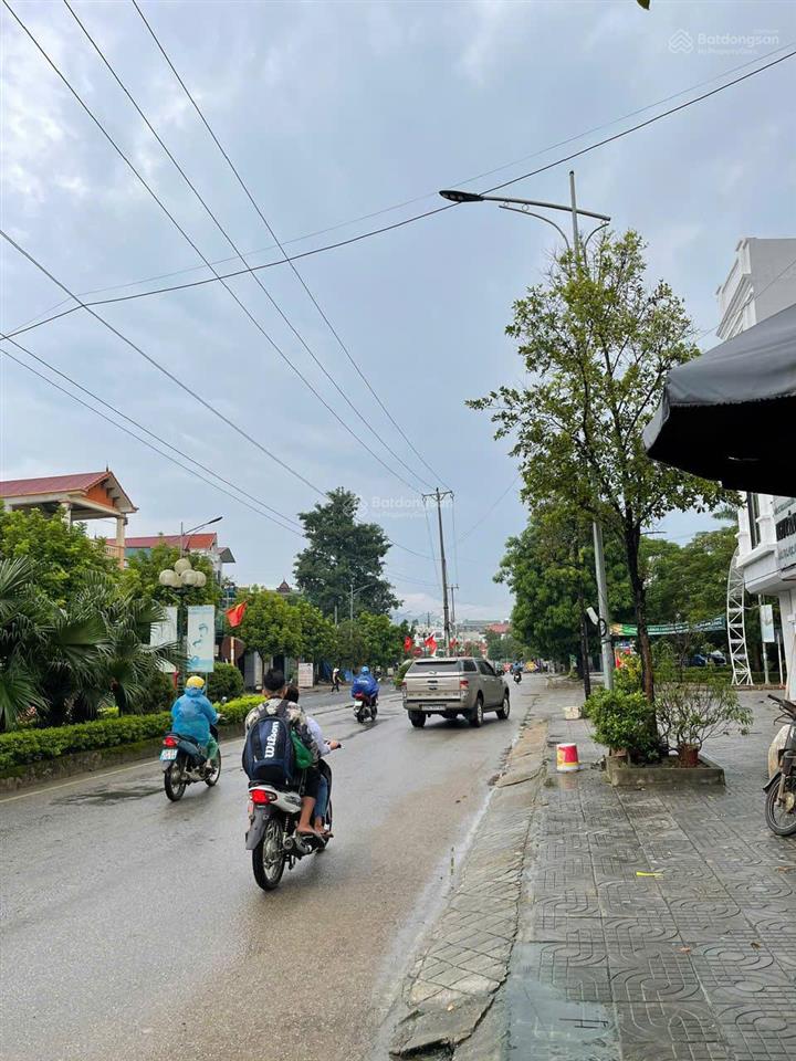 Chính chủ cho thuê nhà khu phố chợ lương sơn, hoà bình, 0912 698 ***